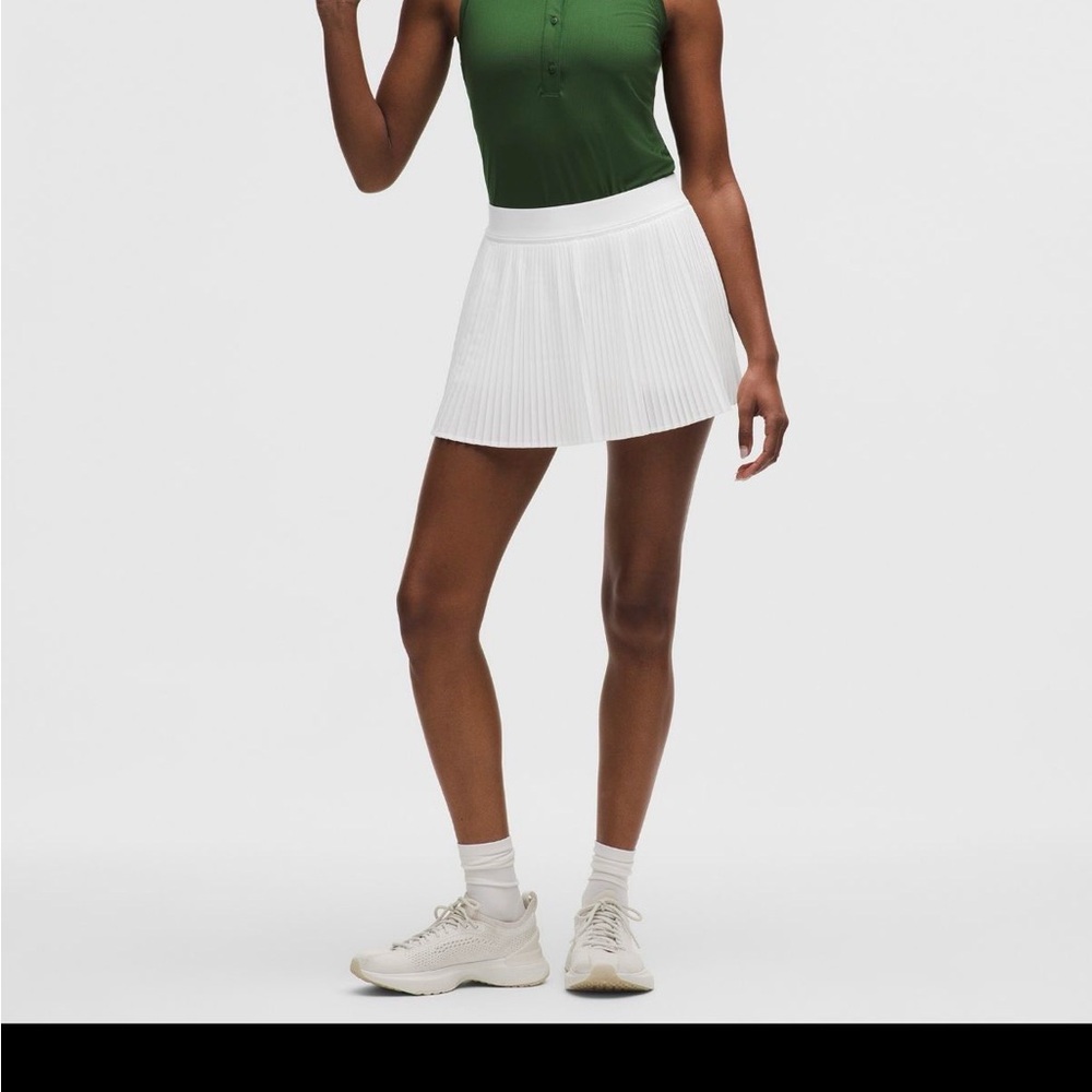 lululemon White repleat Tennis Skirt
